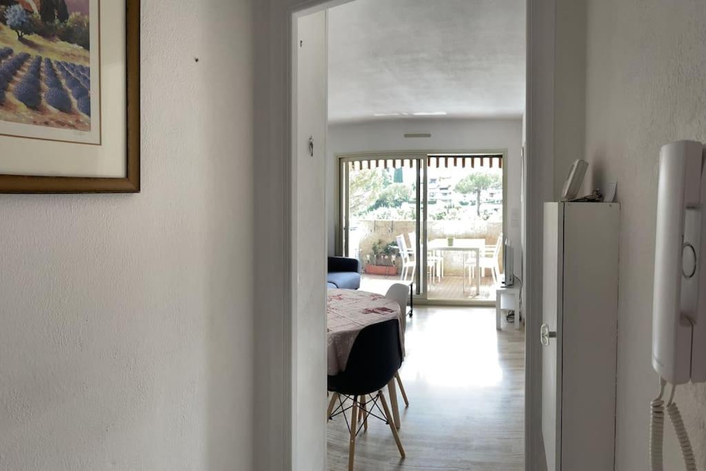 Appartement 2 Pieces 6Mn A Pied Du Centre Vence Luaran gambar