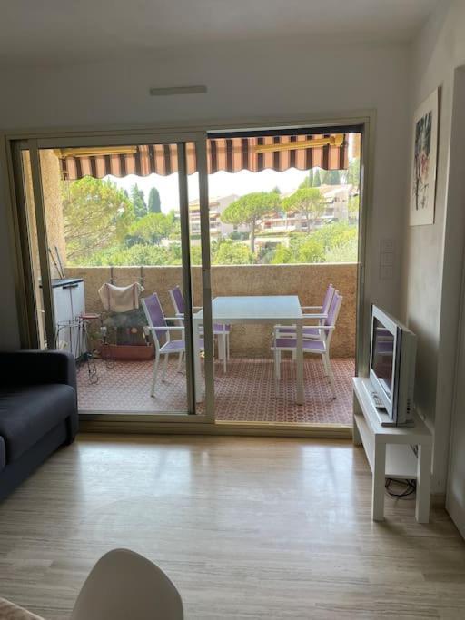Appartement 2 Pieces 6Mn A Pied Du Centre Vence Luaran gambar